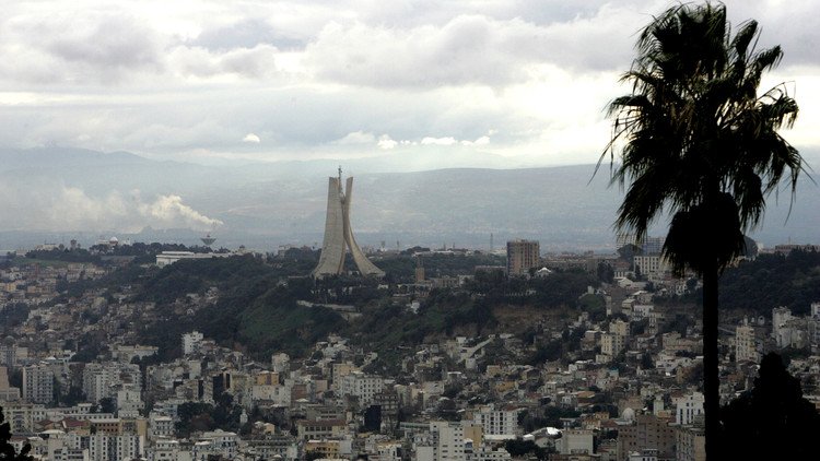الجزائر.. المعارضة ترص صفوفها لمواجهة الحكومة 