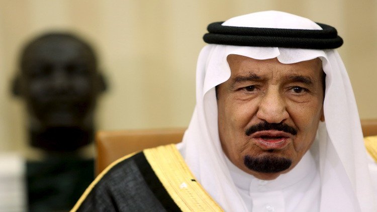 العاهل السعودي بالقاهرة في زيارة تستغرق 5 أيام