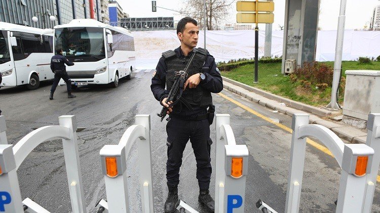 اعتقال صحفية هولندية بتهمة إهانة أردوغان
