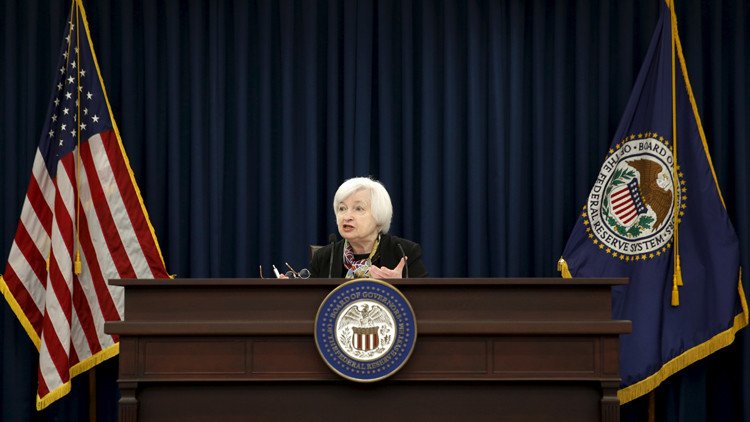 الفيدرالي الأمريكي يبقي سعر الفائدة دون تغيير