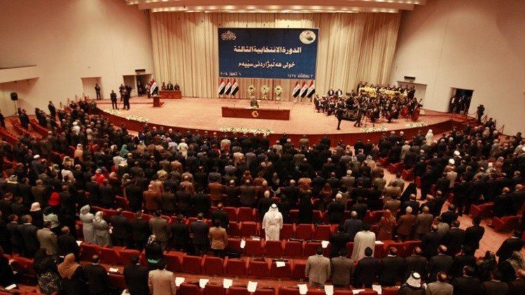 الجبوري يترأس جلسة البرلمان والمعتصمون يقاطعون
