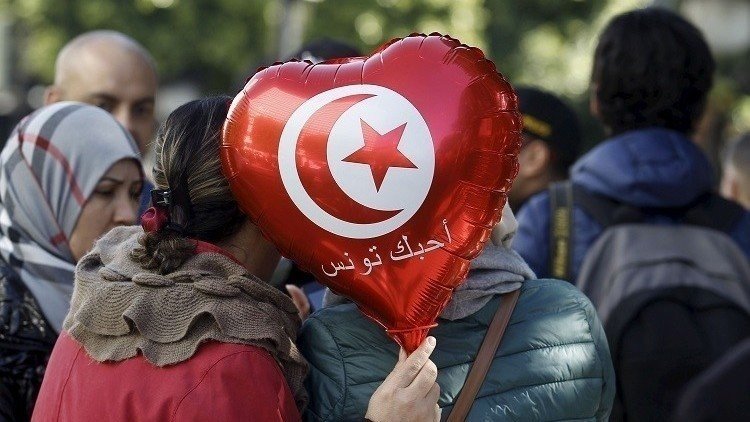 الآليات الخفية للثورة الملونة والربيع العربي