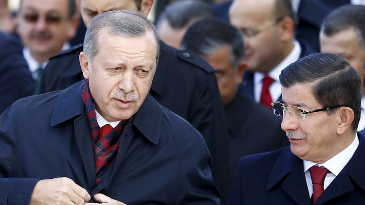 أردوغان بصدد تعيين صهره رئيسا للعدالة والتنمية