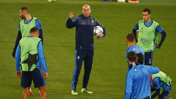 التشكيلة الأساسية لريال مدريد وفالنسيا 