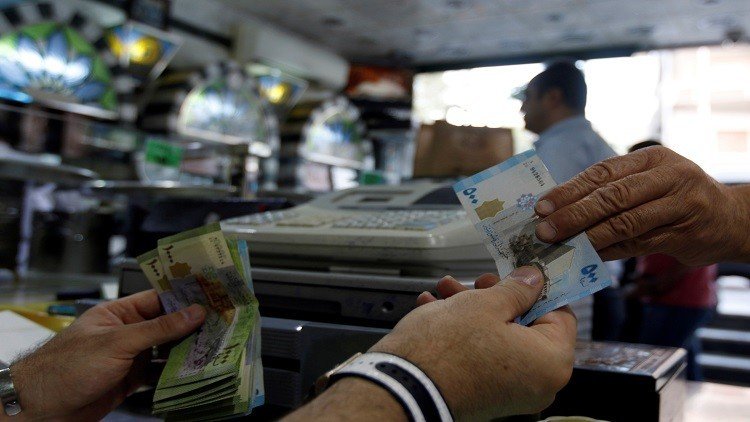 المركزي السوري يعلن إجراءات لدعم الليرة 