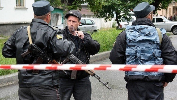 حشد ينتزع جثة إرهابي من مشرحة في إنغوشيا