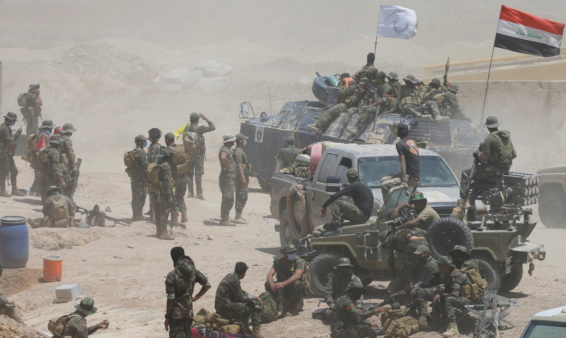 الجيش العراقي والحشد الشعبي في انتظار بدء المعركة
