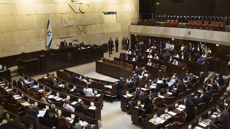 الكنيست يدرس إلغاء حظر زيارة نوابه للأقصى 