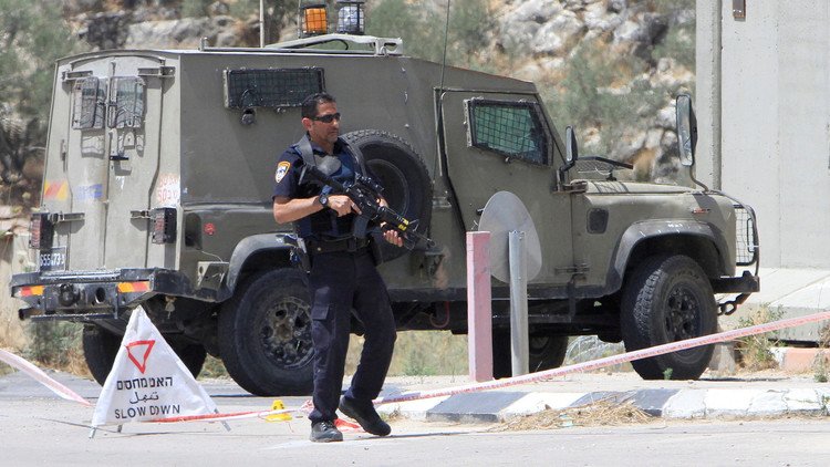 عملية طعن في إسرائيل.. إصابة شخصين ومقتل المنفذ 