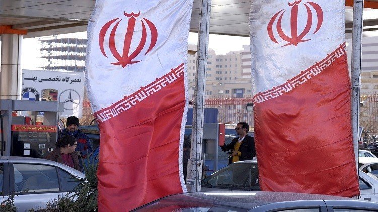 إيران تزيد صادراتها النفطية إلى الصين 