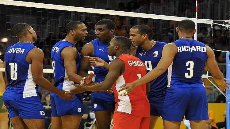 اعتقال ثمانية لاعبين من منتخب كوبا للكرة الطائرة