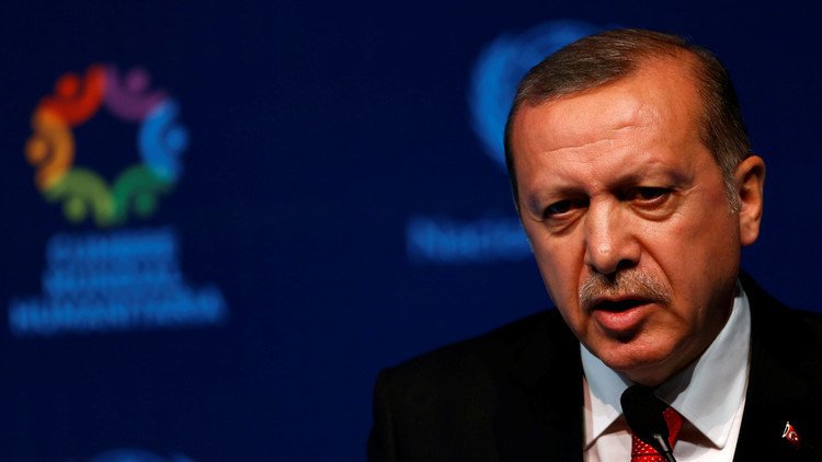 أردوغان يدافع عن مشروع تجنيس اللاجئين السوريين