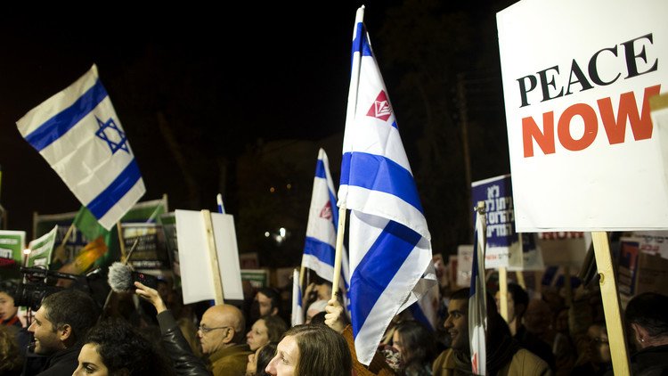 إسرائيل تعاقب منظمات مدنية داعمة للفلسطينيين