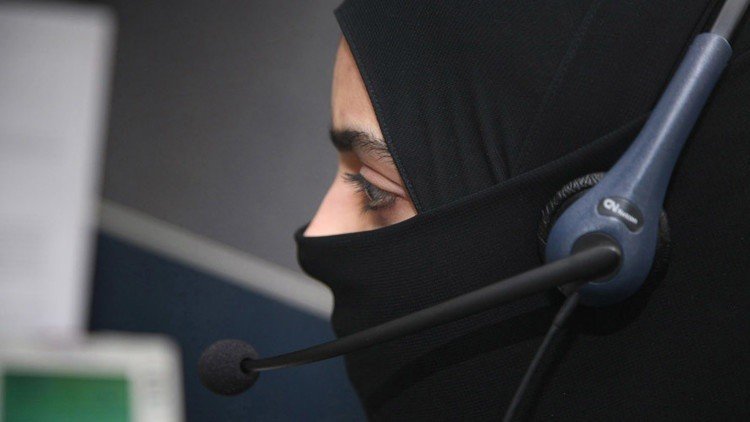 النمسا تقر قانونا بفصل المنقبات من العمل! 