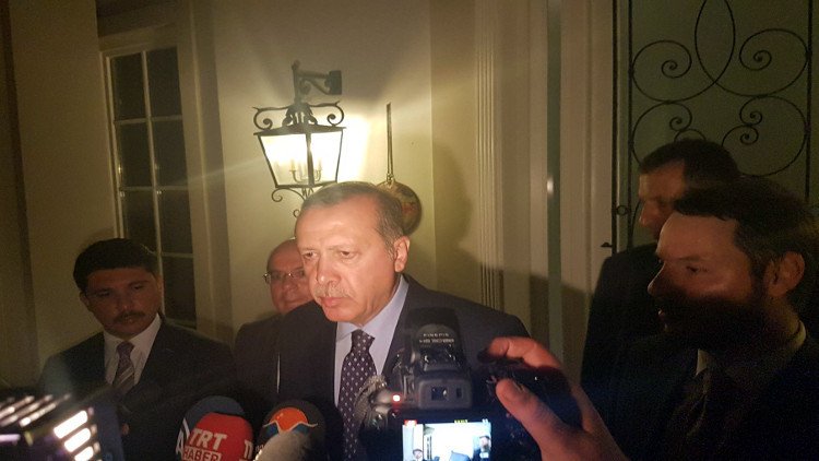 الرياض والدوحة تهنئان أردوغان بفشل الانقلاب