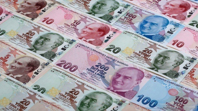أدنى مستوى لليرة التركية خلال 10 أشهر