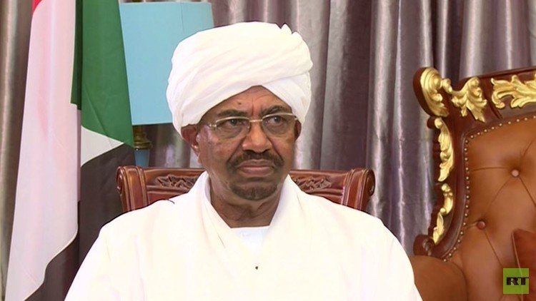 البشير لـRT: الاتحاد الإفريقي قدوة للجامعة العربية
