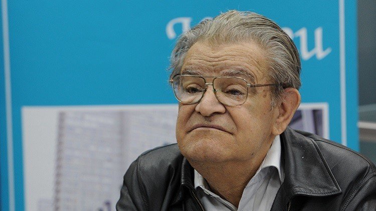 وفاة الكاتب الروسي الأبخازي فاضل إسكندر