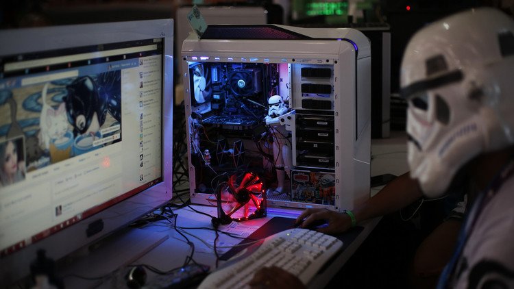 واشنطن وموسكو تشعلان حربا عالمية ثالثة في الإنترنت