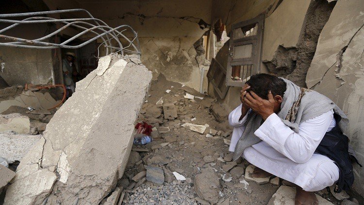 التحالف العربي يقر بقصور في غاراته على اليمن