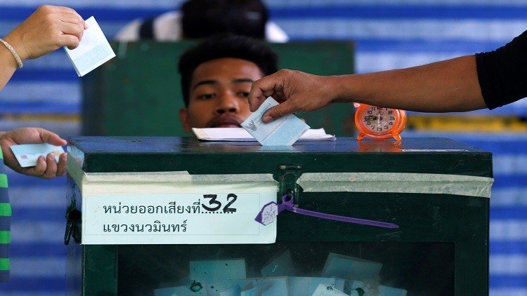 استفتاء في  تايلاند على دستور جديد