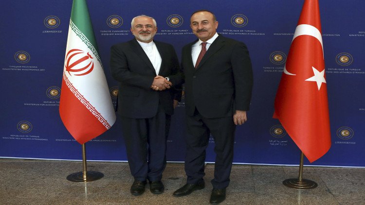إيران تسعى لعقد لقاء ثلاثي مع روسيا وتركيا لبحث الأزمة السورية