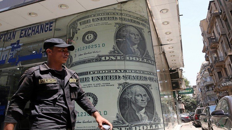 مصر.. ملاحقة أمنية تصيب السوق السوداء بالشلل 