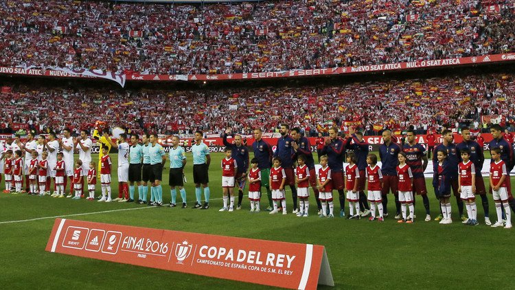 تشكيلة برشلونة وإشبيلية لكأس السوبر