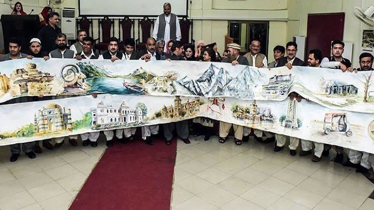 باكستان.. أطول لوحة ألوان مائية في العالم