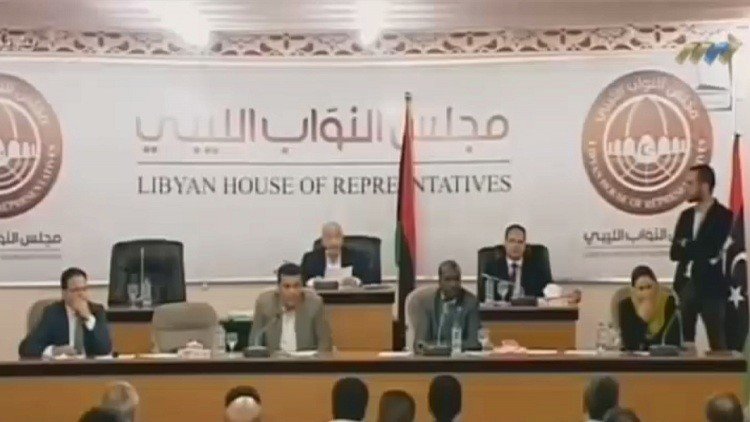 برلمان طبرق يرفض منح الثقة لحكومة السراج