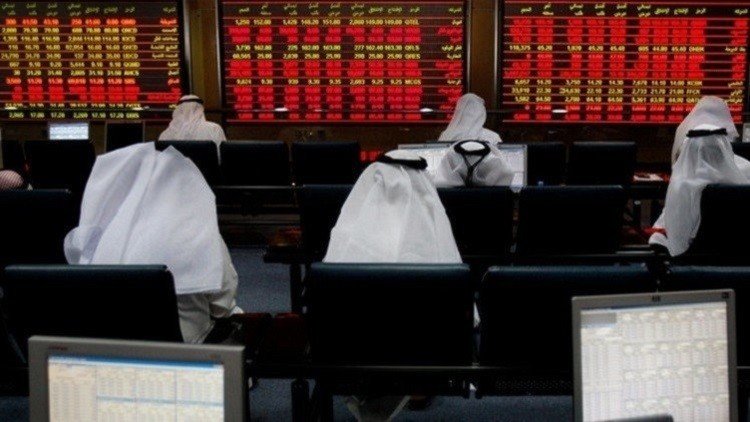 الأسواق الخليجية تنخفض مع هبوط أسعار النفط