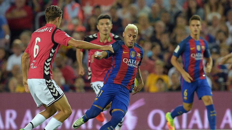 قاهر برشلونة يتعادل على أرضه مع لاكورونيا