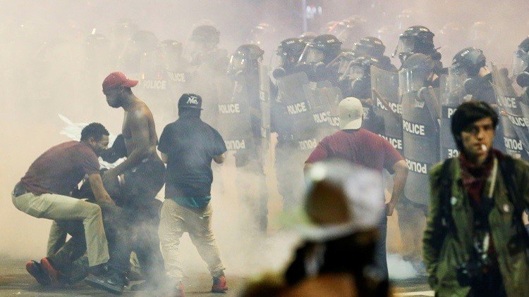 الولايات المتحدة.. إعلان حالة الطوارئ لاحتواء الاضطرابات في  نورث كارولاينا