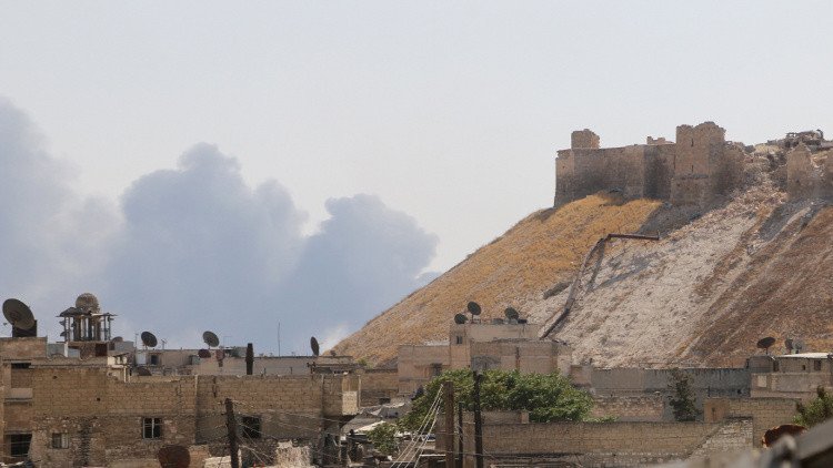 الجيش السوري يتقدم في مخيم حندرات شمال حلب