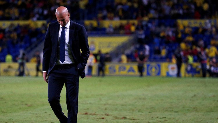 ليلة مظلمة على ريال مدريد وزيدان في لاس بالماس
