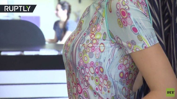 "بوركيني مسيحي" يباع في محل للسيدات في موسكو