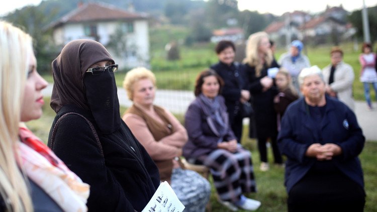 بلغاريا تحظر النقاب في الأماكن العامة