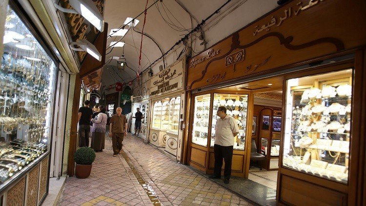 تونس تعتزم زيادة الضرائب ورفع أسعار الكهرباء لسد العجز