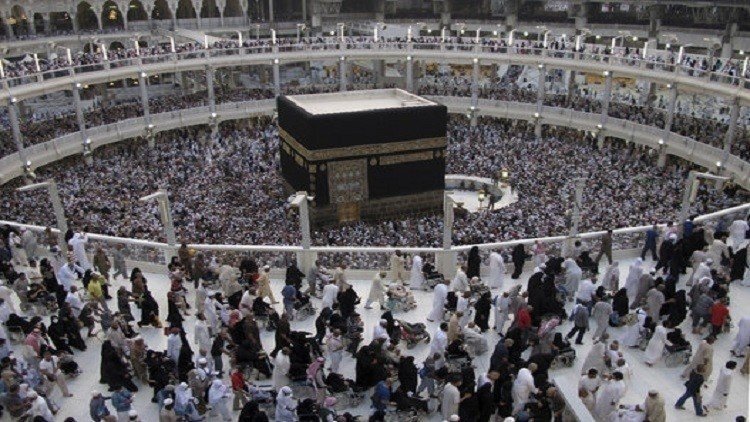 شركات سياحية مصرية تقاطع العمرة