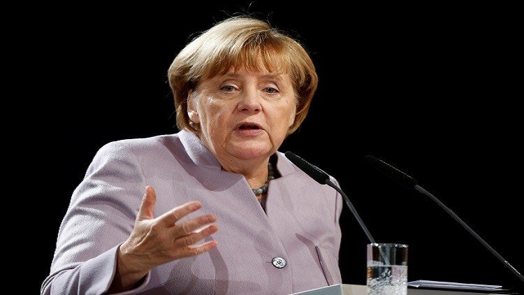 ميركل تقترح إنشاء مناطق حماية للإيزيديين 