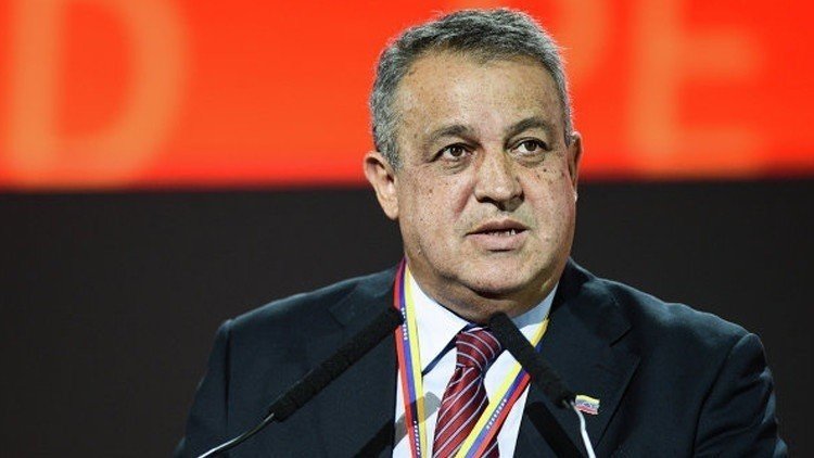 كاراكاس وموسكو تبحثان تجميد إنتاج النفط