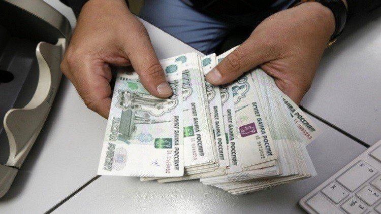 وزارة المالية الروسية تقترح منح إعانات للفقراء 