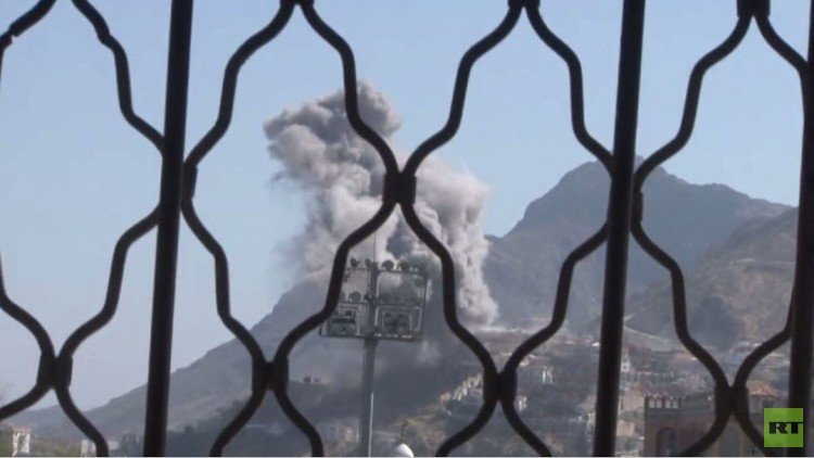 مقتل 10 يمنيين بغارة للتحالف العربي على تعز