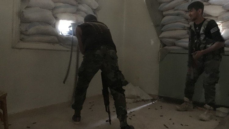 مصادر لـRT: الجيش السوري يسيطر على المناشر وحاجزي السيرياتل والبشائر بريف حماة