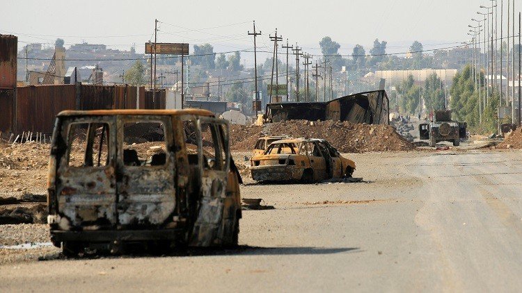 فرار 5 من كبار قادة "داعش" في الموصل بعد نهبهم ملايين الدولارات