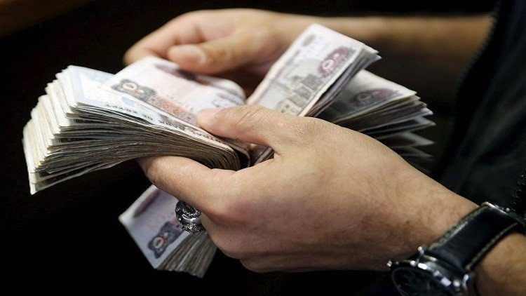 الدولار يتجاوز 17 جنيها مصريا