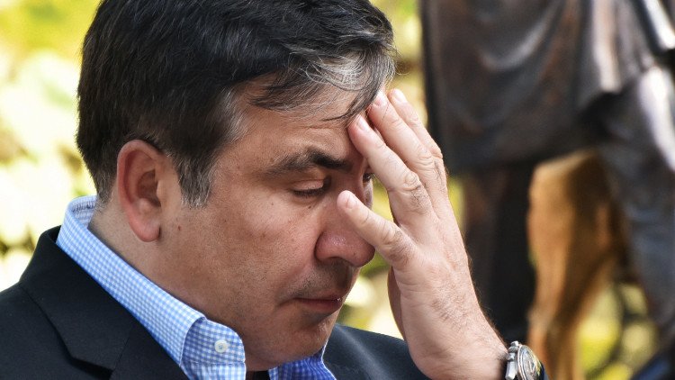 الرئيس الأوكراني يقيل رئيس جورجيا السابق