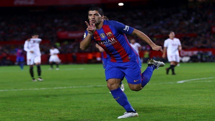 نجم برشلونة يحقق حلم طفل فلسطيني فقد بصره