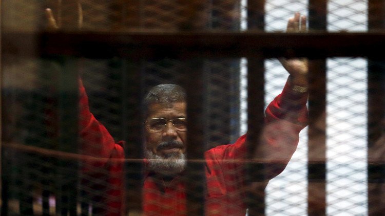 إلغاء حكم المؤبد بحق مرسي في قضية التخابر