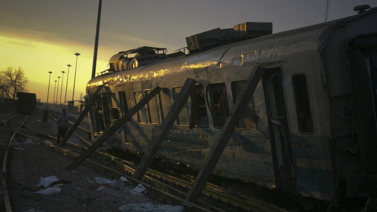اصطدام قطارين في إيران يوقع عشرات القتلى والجرحى